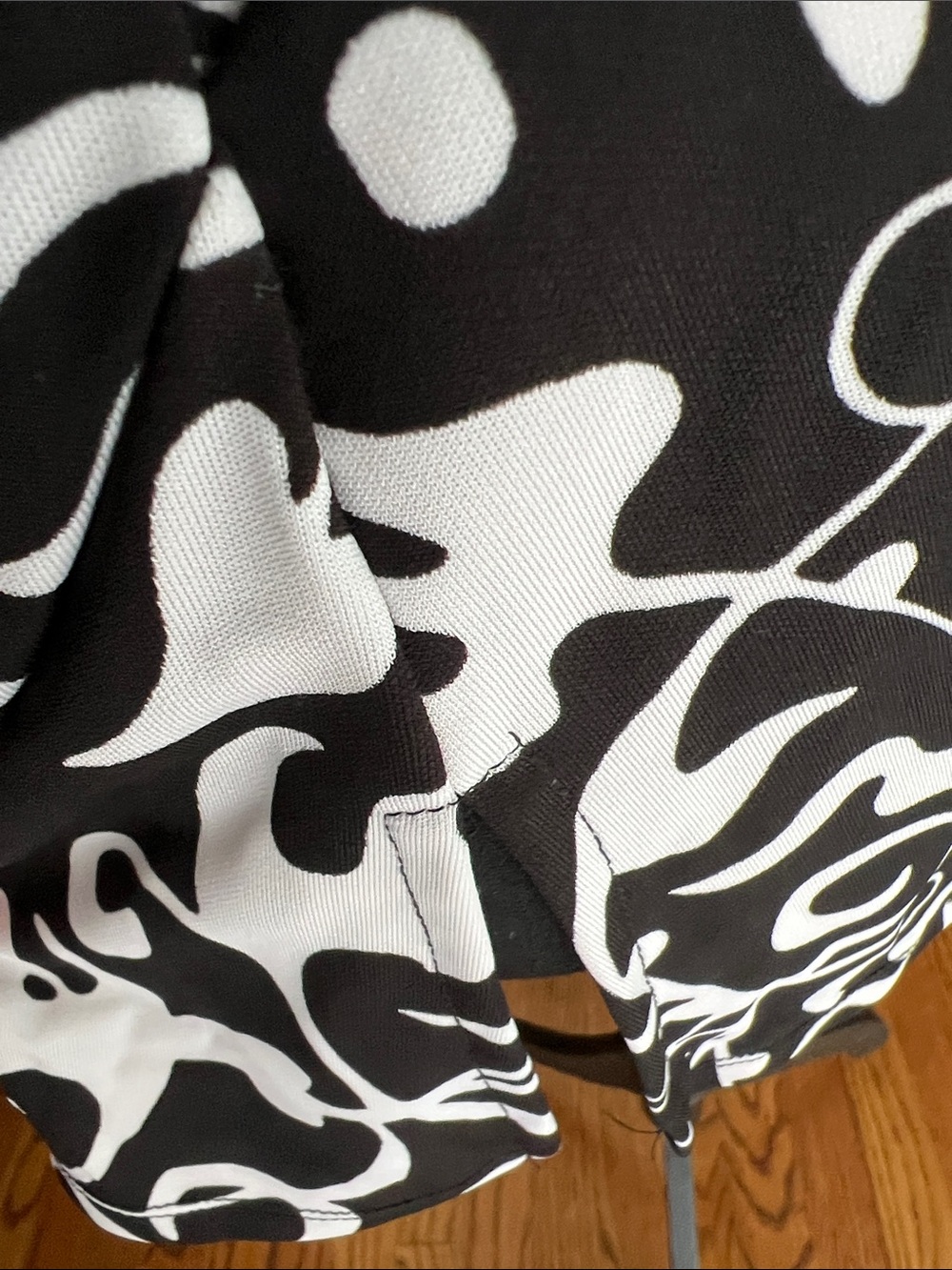 Black & White Graphic Print Women's Blouse - Classic Contrast - Picture 6 of 9